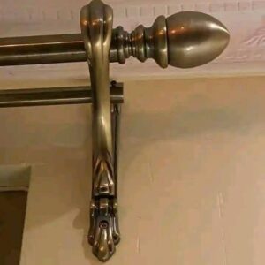 Smooth curtain rods