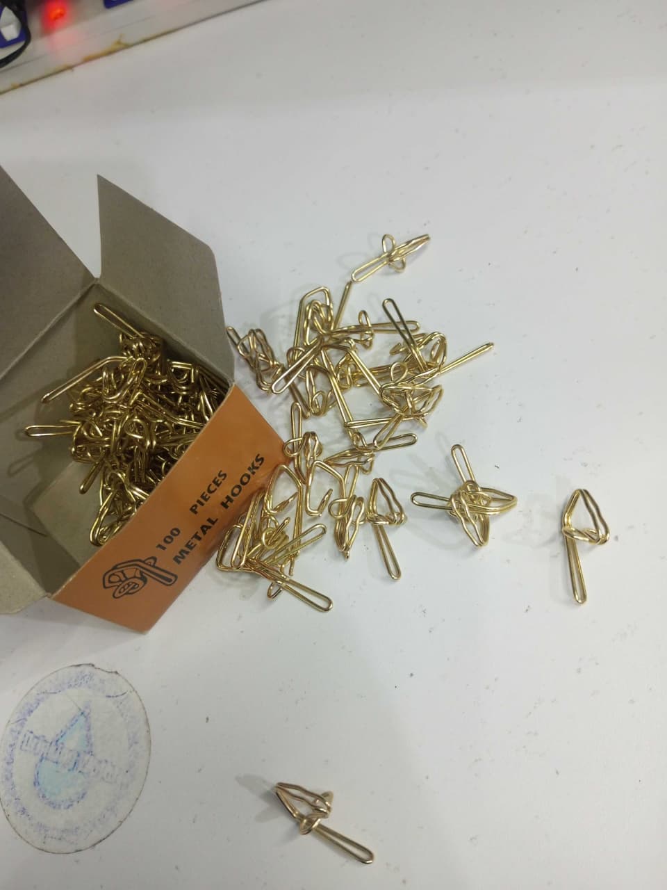 small curtain hooks (100pcs pack)